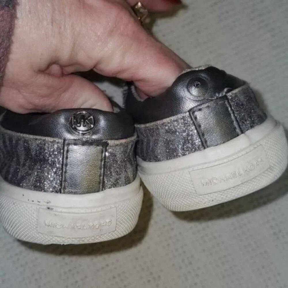 Michael Kors Ima‎ Tinsel Sz. 9 Sparkly Silver/Black Slipon Sneakers